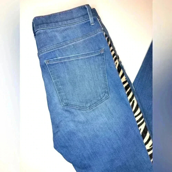 Express Women’s Barely Boot Mid Rise Jeans Size- 6 Regular - Picture 11 of 13